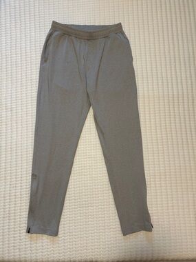 Vuori Lightweight Grey Performance Joggers Mens Small